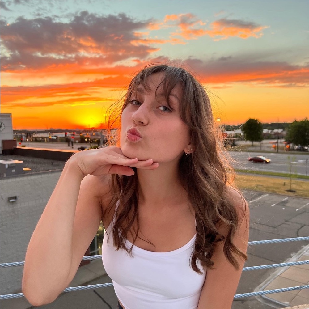 Meet your Posher, Anna